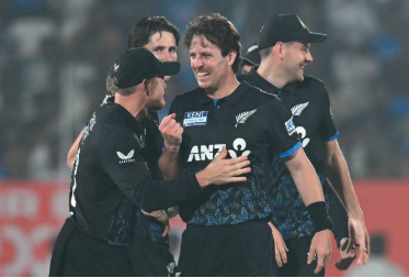 IND vs NZ: ಮೊದಲ ಎಸೆತಗಳಲ್ಲೇ ವಿಶ್ವ ದಾಖಲೆ ಬರೆದ ಮ್ಯಾಟ್ ಹೆನ್ರಿ!