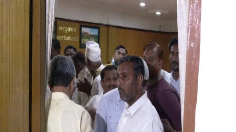 ಕಲ್ಲು ತೂರಾಟ ಪ್ರಕರಣ: ಬಂಧಿತ 7 ಮಂದಿ ಅಮಾಯಕರು, ಬಿಡುಗಡೆಗೆ ಮುಸ್ಲಿಂ ಮುಖಂಡರ ಮನವಿ