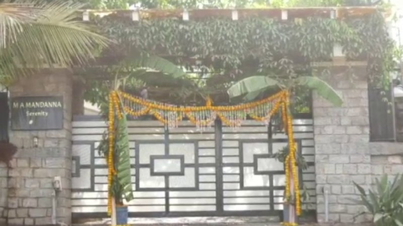 ರಶ್ಮಿಕಾ–ವಿಜಯ್ ಮದುವೆಗೆ ಕ್ಷಣಗಣನೆ; ಶೃಂಗಾರಗೊಂಡ ವಿರಾಜಪೇಟೆಯ ಮನೆ