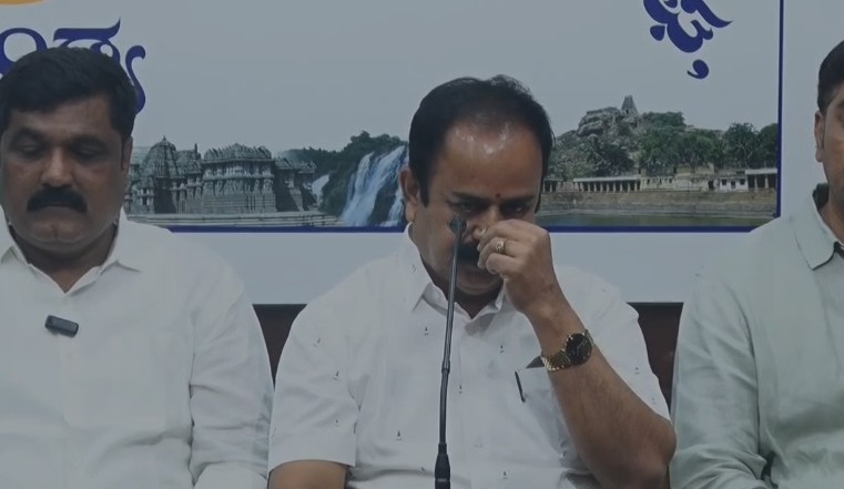 ಮಂಡ್ಯದಲ್ಲಿ ಎನ್‌ಡಿಎ ಒಳಗದ್ದಲ: ನಿಖಿಲ್ ವಿರುದ್ಧ ಹೇಳಿಕೆ, ನಾರಾಯಣ್ ಗೌಡ ನಡೆಗೆ ಜೆಡಿಎಸ್ ತೀವ್ರ ಆಕ್ಷೇಪ