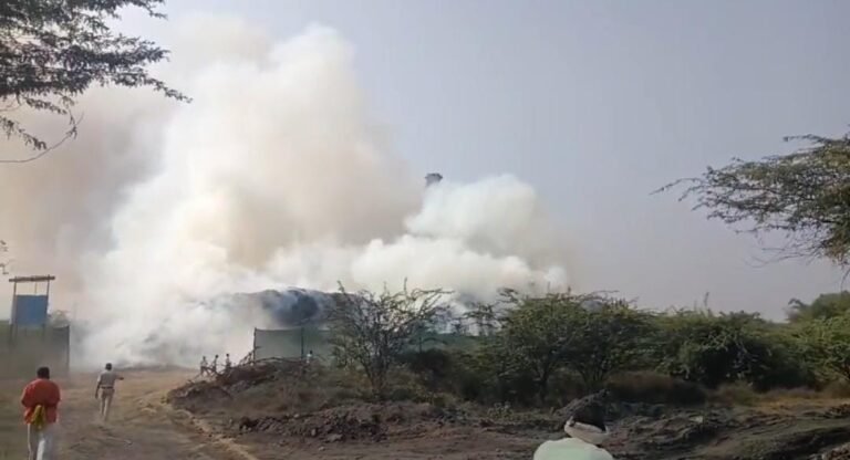 ವಿಜಯಪುರ| ದತ್ತ ಸಕ್ಕರೆ ಕಾರ್ಖಾನೆಯಲ್ಲಿ ಇಂದು ಭಾರೀ ಅಗ್ನಿ ಅವಘಡ; ತಪ್ಪಿದ ದುರಂತ!