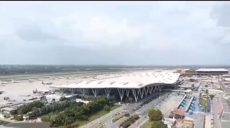 ಕೆಂಪೇಗೌಡ ಏರ್ಪೋರ್ಟ್‌ನಲ್ಲಿ ಕೋಟಿ ಮೌಲ್ಯದ ಹೈಡ್ರೋಪೋನಿಕ್ ಗಾಂಜಾ ಸೀಜ್; ಆರೋಪಿ ಅರೆಸ್ಟ್!