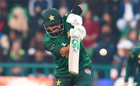 ಟಿ20 ಕ್ರಿಕೆಟ್ʼನಲ್ಲಿ ಐತಿಹಾಸಿಕ ದಾಖಲೆ: 4,500 ರನ್ ದಾಟಿದ ವಿಶ್ವದ ಮೊದಲ ಬ್ಯಾಟರ್ ಬಾಬರ್ ಆಝಂ