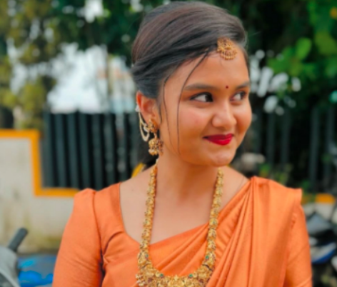 ಹಾಸನದಲ್ಲಿ ಭೀಕರ ಅಪಘಾತ: ಬುಲೆಟ್ ಬೈಕ್‌ʼನಿಂದ ಬಿದ್ದು ಯುವತಿ ಸಾವು! ಇನ್ನೋರ್ವಳ ಸ್ಥಿತಿ ಗಂಭೀರ