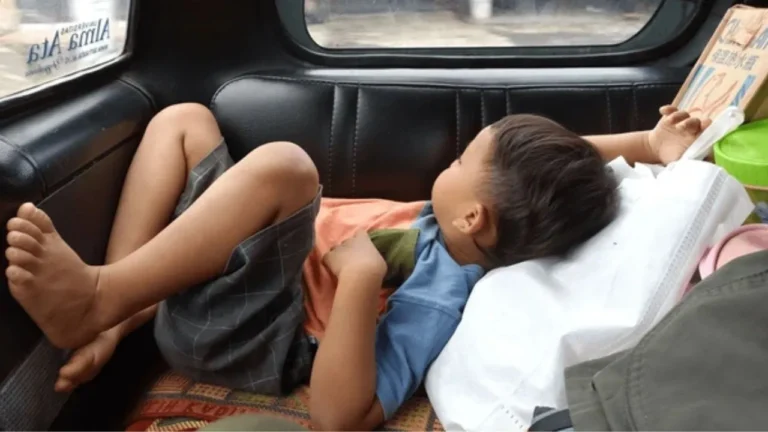 ನಿದ್ರಿಸಿದ್ದ ಬಾಲಕನ ಕ್ಯಾಬ್‌ನಲ್ಲೆ ಬಿಟ್ಟುಹೋದ ಪೋಷಕರು: ‘ನಮ್ಮ 112’ ಚುರುಕು ಕಾರ್ಯಾಚರಣೆಯಿಂದ ರಕ್ಷಣೆ!