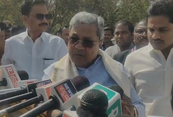 ಆರ್ಥಿಕವಾಗಿ, ಸಾಮಾಜಿಕವಾಗಿ ಶಕ್ತಿ ತುಂಬುವ ಕಾರ್ಯಕ್ರಮಗಳನ್ನು ಮುಂದುವರೆಸುತ್ತೇವೆ: CM ಸಿದ್ದರಾಮಯ್ಯ