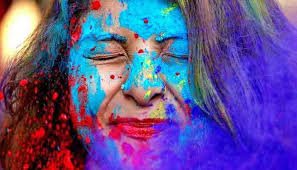 ಹೋಳಿ ಬಳಿಕ ಮೈಮೇಲೆ ಅಂಟಿದ ಬಣ್ಣವನ್ನು ತೆಗೆದು ಹಾಕಲು ಈ ಟಿಪ್ಸ್ ಫಾಲೋ ಮಾಡಿ!