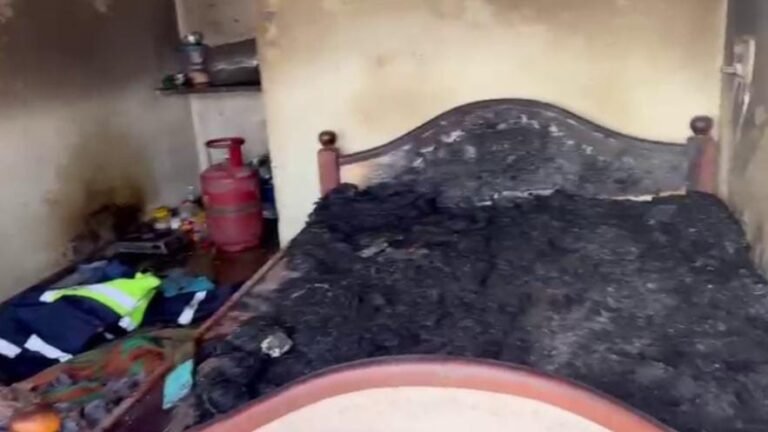 ಯುಗಾದಿ ಹಬ್ಬದಂದೇ ದುರಂತ: ಮನೆಯಲ್ಲಿ ನಿಗೂಢ ಸ್ಫೋಟ, ಮೂವರಿಗೆ ಗಾಯ! ಆಗಿದ್ದೇನು?