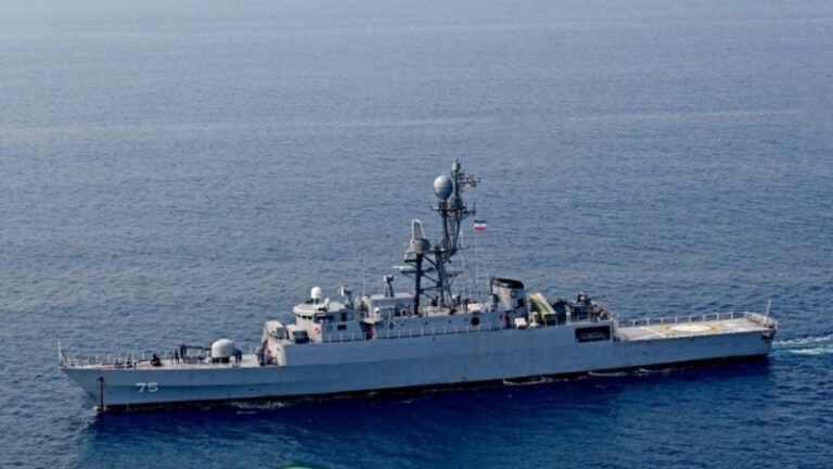 ಅಮೆರಿಕ ದಾಳಿಯಿಂದ ಮುಳುಗಿದ ಇರಾನ್ ಯುದ್ಧನೌಕೆ: ರಕ್ಷಣೆಗೆ ಧಾವಿಸಿದ ಭಾರತೀಯ ನೌಕಾಪಡೆ