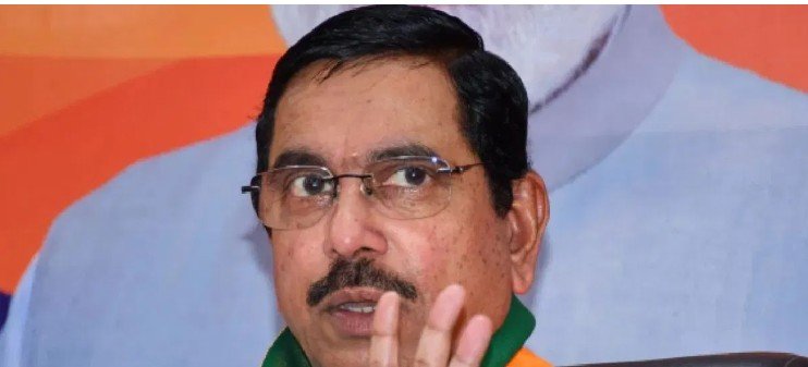 ಇರಾನ್–ಇಸ್ರೇಲ್ ಯುದ್ಧ ಸಂಕಷ್ಟ: ಸಿಲುಕಿದ ಕನ್ನಡಿಗರ ರಕ್ಷಣೆಗೆ ಕೇಂದ್ರ ಸಜ್ಜು — ಪ್ರಲ್ಹಾದ್ ಜೋಶಿ