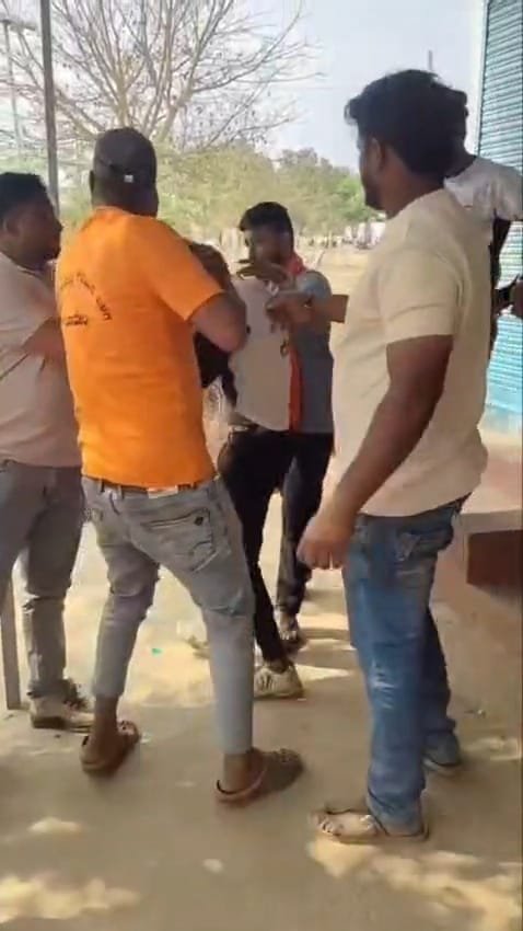 ಹಾವೇರಿ: ‘ಹೋರಿ’ ಟ್ರೋಲ್ ವಿಚಾರಕ್ಕೆ ಯುವಕನ ಮೇಲೆ ಹಲ್ಲೆ – ನಿರ್ಜನ ಪ್ರದೇಶಕ್ಕೆ ಕರೆದೊಯ್ದು ಥಳಿತ, ವಿಡಿಯೋ ವೈರಲ್