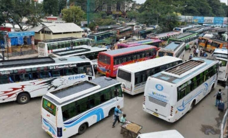 ಯುಗಾದಿ ಹಬ್ಬಕ್ಕೆ ಊರಿಗೆ ಹೊರಟವರಿಗೆ ಶಾಕ್: ಖಾಸಗಿ ಬಸ್‌ ಟಿಕೆಟ್‌ ದರ ಮೂರು ಪಟ್ಟು ಹೆಚ್ಚಳ!