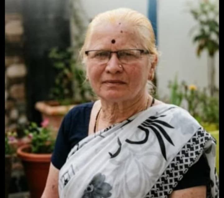 ಗದಗ-ಹುಬ್ಬಳ್ಳಿ ಹೆದ್ದಾರಿಯಲ್ಲಿ ಭೀಕರ ಅಪಘಾತ: ನಿವೃತ್ತ ಅಂಗನವಾಡಿ ಶಿಕ್ಷಕಿ ಸಾವು