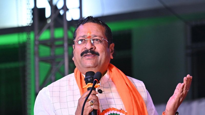 ವಿಜಯೇಂದ್ರ ರಾಜ್ಯಾಧ್ಯಕ್ಷ ಸ್ಥಾನದಿಂದ ತೆಗೆಯುವುದು ಗ್ಯಾರಂಟಿ ಆದ್ಮೇಲೆ ಪಾದಯಾತ್ರೆ ಫಿಕ್ಸ್: ಯತ್ನಾಳ್ ವ್ಯಂಗ್ಯ