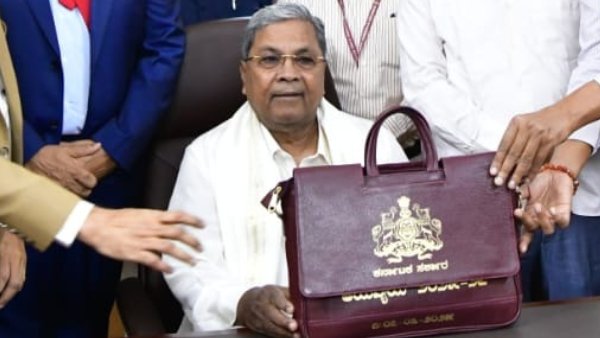 ಸಿದ್ದರಾಮಯ್ಯರ 17ನೇ ಬಜೆಟ್‌ಗೆ ಕ್ಷಣಗಣನೆ: ಬಸ್ ನಿಲ್ದಾಣಗಳಲ್ಲೂ ನೇರ ಪ್ರಸಾರ!