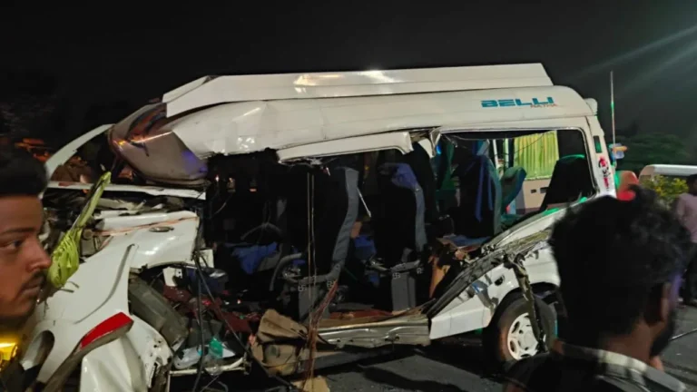 ಭೀಕರ ಅಪಘಾತ: ಕಾಶಿಗೆಂದು ಹೊರಟಿದ್ದ ಮೂವರು ಮಹಿಳೆಯರು ಸಾವು! ಘಟನೆ ಹೇಗಾಯ್ತು?