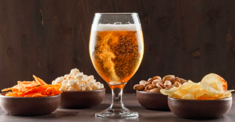 ಆಲ್ಕೋಹಾಲ್ ಜೊತೆ ಈ ಆಹಾರ ತಿಂದರೆ ಅಪಾಯ ಗ್ಯಾರಂಟಿ! ಯಾಕೆ ಗೊತ್ತಾ..?