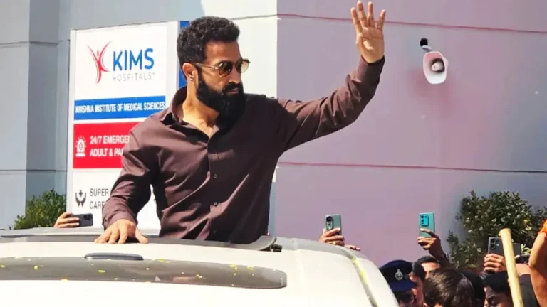 ಬೆಂಗಳೂರು ವೇದಿಕೆಯಲ್ಲಿ ‘ಸಿಎಂ’ ಘೋಷಣೆ: ಅಭಿಮಾನಿಗಳ ಕೂಗಿಗೆ ಜೂನಿಯರ್ NTR ಮೌನ ಉತ್ತರ