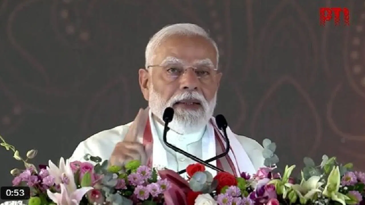 ಚುನಾವಣೆಗೆ ಮುನ್ನ ಪುದುಚೇರಿಯಲ್ಲಿ 2,700 ಕೋಟಿ ಯೋಜನೆಗಳಿಗೆ ಚಾಲನೆ: ಡಿಎಂಕೆ–ಕಾಂಗ್ರೆಸ್ ವಿರುದ್ಧ ಮೋದಿ ವಾಗ್ದಾಳಿ