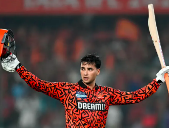 ಸ್ಫೋಟಕ ಬ್ಯಾಟಿಂಗ್ʼಗೆ ರೆಡಿ: IPLನಲ್ಲಿ ದಾಖಲೆ ಬರೆಯಲು ಅಭಿಷೇಕ್ ಶರ್ಮಾ ಸಜ್ಜು