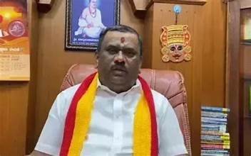 ಫೇಸ್‌ಬುಕ್‌ನಲ್ಲಿ ಕರವೇ ಅಧ್ಯಕ್ಷರ ವಿರುದ್ಧ ನಿಂದನೆ ಪೋಸ್ಟ್: ಮೂವರ ಮೇಲೆ ಪ್ರಕರಣ ದಾಖಲು