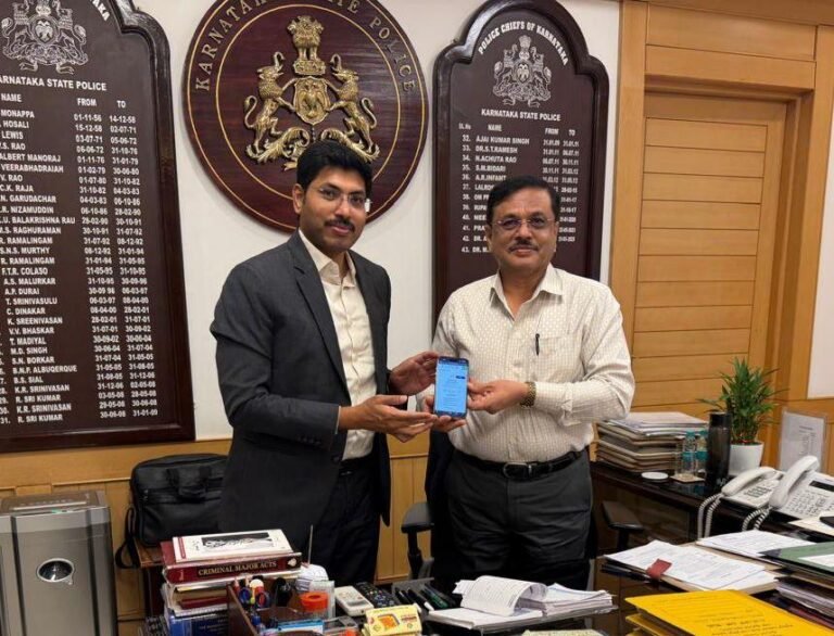 ಮೊಬೈಲ್ ಮೂಲಕ ಸ್ವಯಂ ಗಣತಿ ದಾಖಲಿಸಿದ ಡಿಜಿಪಿ ಡಾ.ಎಂ.ಎ.ಸಲೀಂ