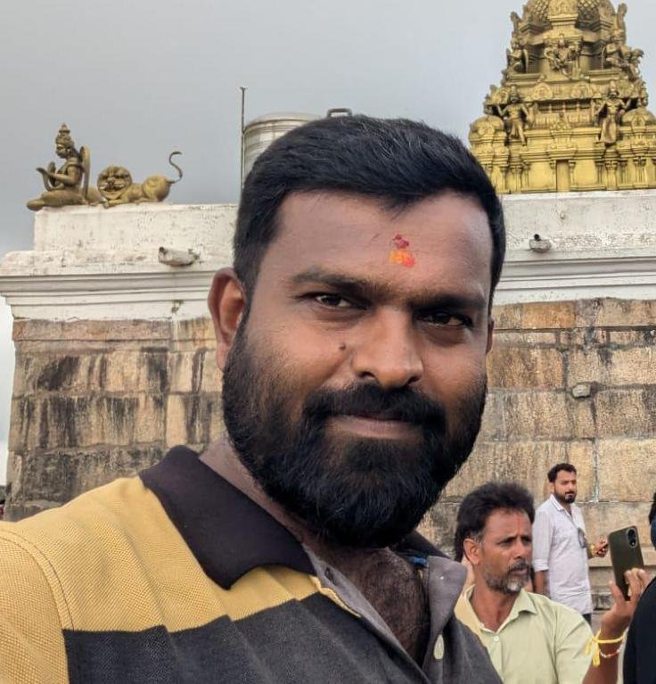 ಹೊಸಕೋಟೆಯಲ್ಲಿ ಬೆಳ್ಳಂಬೆಳಿಗ್ಗೆ ರಕ್ತಪಾತ: ಮನೆ ಮುಂದೆಯೇ ಮಚ್ಚಿನಿಂದ ಕೊಚ್ಚಿ ವ್ಯಕ್ತಿಯ ಹತ್ಯೆ!