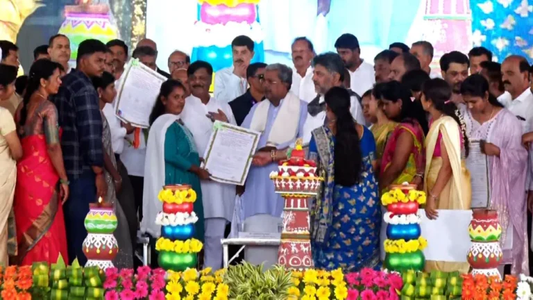 ಕೊಟ್ಟ ಮಾತು ಉಳಿಸಿಕೊಂಡ ಸಿದ್ದು ಕಾಂಗ್ರೆಸ್​​: ಆಕ್ಸಿಜನ್​​ ದುರಂತದಲ್ಲಿ ಮೃತಪಟ್ಟವರ ಕುಟುಂಬದ ಸದಸ್ಯರಿಗೆ ಸರ್ಕಾರಿ ಕೆಲಸ