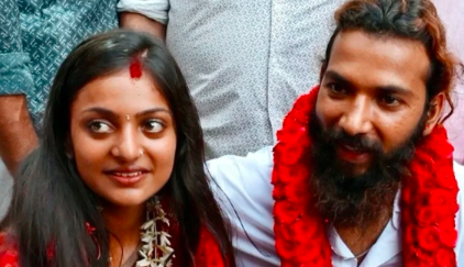 ಕುಂಭಮೇಳದ ಮೊನಾಲಿಸಾ ಮದುವೆ ವಿವಾದಕ್ಕೆ ಹೊಸ ತಿರುವು: ಪತಿ ವಿರುದ್ಧ ಪೋಕ್ಸೋ ಪ್ರಕರಣ!