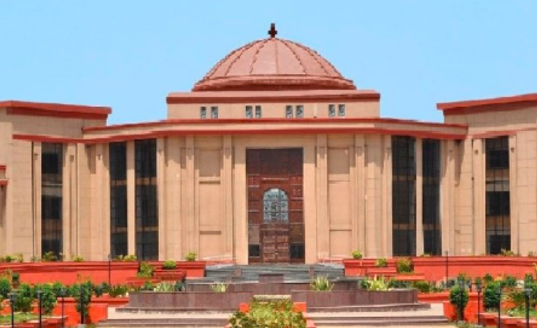 ಮನೆಗಳಲ್ಲಿ ಪ್ರಾರ್ಥನಾ ಸಭೆ ನಡೆಸುವುದಕ್ಕೆ ಯಾವುದೇ ಪೂರ್ವಾನುಮತಿ ಅಗತ್ಯವಿಲ್ಲ: ಹೈಕೋರ್ಟ್