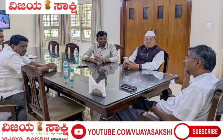 “ಹದಗೆಟ್ಟ ರಸ್ತೆಗೆ ಜೀವ ತುಂಬಲು ಶಾಸಕರ ಒತ್ತಾಯ”