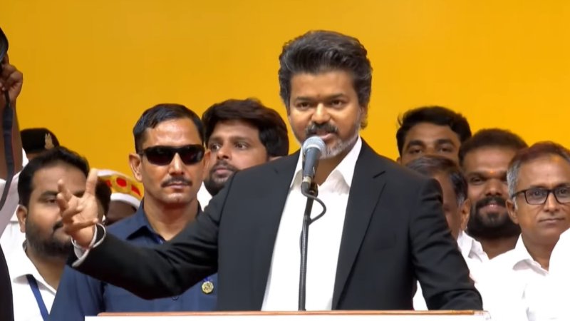 ಸಿಎಂ ಆದ ಬಳಿಕ ಬದಲಾದ ‘ಜನ ನಾಯಗನ್’! ವಿಜಯ್ ಚಿತ್ರದ ಟೈಟಲ್ ಕಾರ್ಡ್‌ನಿಂದ ಹೊಸ ದೃಶ್ಯಗಳವರೆಗೆ ಭಾರೀ ಬದಲಾವಣೆ