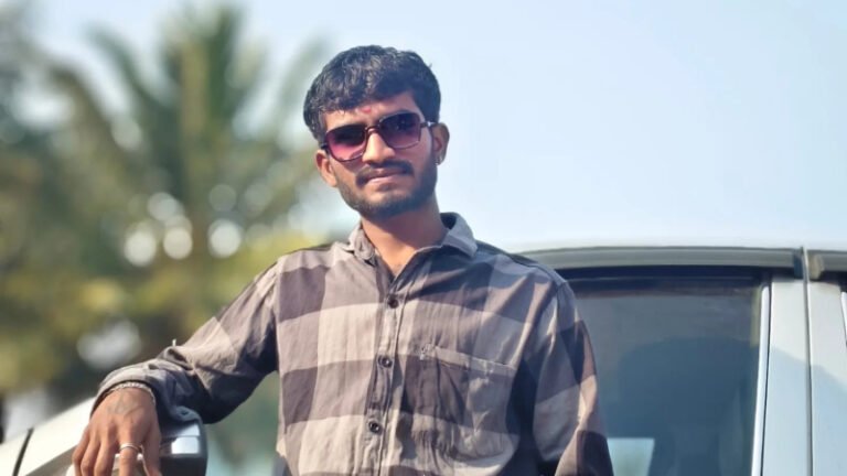 ಕೊಪ್ಪಳದಲ್ಲಿ ಭೀಕರ ಅಪಘಾತ: ರಸ್ತೆಗೆ ಬಿದ್ದಿದ್ದ ಬೇವಿನ ಮರಕ್ಕೆ ಬೈಕ್ ಡಿಕ್ಕಿ – ಯುವಕ ಸಾವು, ಮತ್ತೊಬ್ಬನ ಸ್ಥಿತಿ ಗಂಭೀರ!