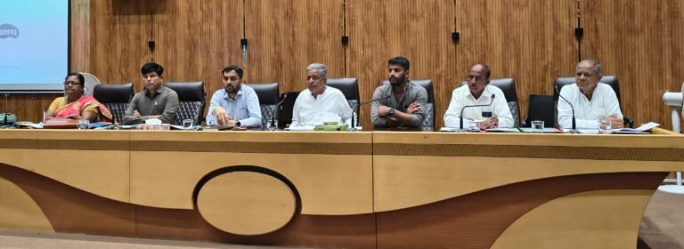 ಅಕಾಲಿಕ ಮಳೆಯಿಂದ ಹಾನಿ: ವಿದ್ಯುತ್ ಕಂಬಗಳ ತುರ್ತು ದುರಸ್ತಿಗೆ ಎಸ್.ಆರ್. ಪಾಟೀಲ ಸೂಚನೆ!