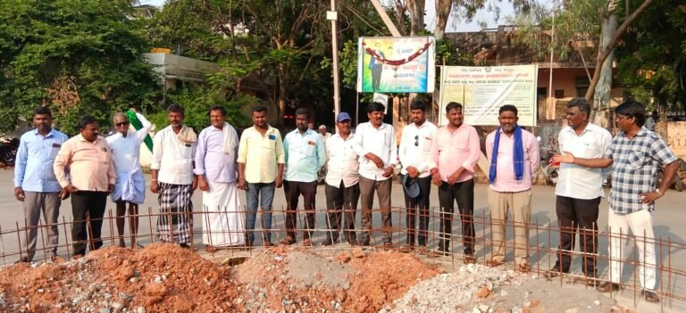 “ಅಂಬೇಡ್ಕರ್ ಸರ್ಕಲ್‌ಗೆ 50 ಲಕ್ಷ ಅನುದಾನ ಎಲ್ಲಿದೆ?”: ದಲಿತ ಸಂಘಟನೆಗಳ ಆಕ್ರೋಶ