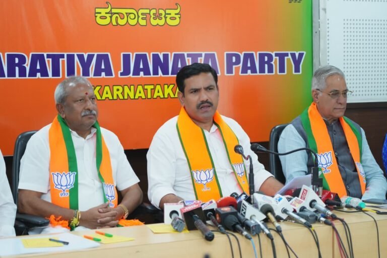 3 ವರ್ಷದಲ್ಲಿ ಸರ್ಕಾರದ ಸಾಧನೆ ಏನು?: ತುಮಕೂರು ಸಮಾವೇಶದ ವಿರುದ್ಧ ಬಿ.ವೈ. ವಿಜಯೇಂದ್ರ ವಾಗ್ದಾಳಿ
