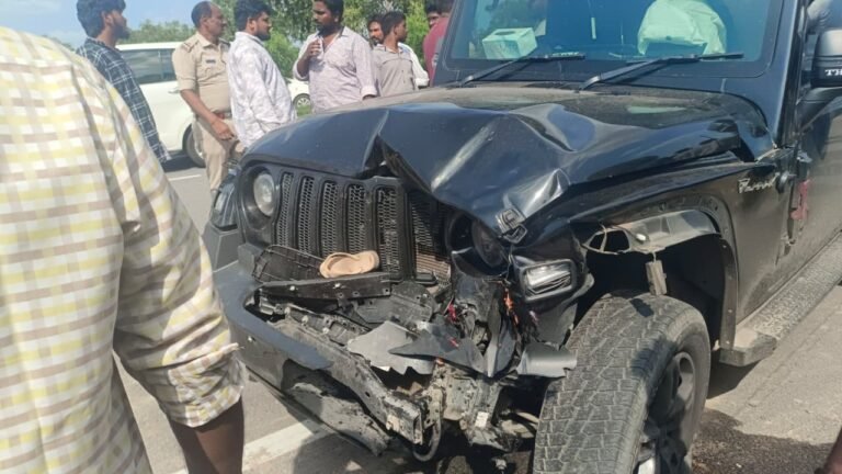 ಚಿಕ್ಕಬಳ್ಳಾಪುರದಲ್ಲಿ ಭೀಕರ ರಸ್ತೆ ದುರಂತ: ಐವರು ಸ್ಥಳದಲ್ಲೇ ಸಾವು, ಹಲವರಿಗೆ ಗಂಭೀರ ಗಾಯ