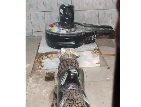 ಕಲ್ಲೇಶ್ವರ-ಬಸವಣ್ಣ ಮೂರ್ತಿಗಳು ಭಗ್ನ: ಗ್ರಾಮದಲ್ಲಿ ಉದ್ವಿಗ್ನ ವಾತಾವರಣ