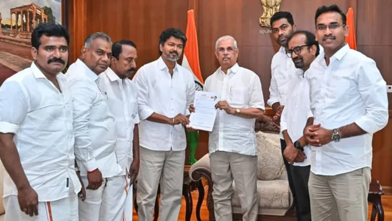 ಸಂಖ್ಯಾಬಲದ ಸುತ್ತ ಸಸ್ಪೆನ್ಸ್..! 118 ಬೆಂಬಲದ ಡೆಡ್‌ಲೈನ್‌ನಲ್ಲಿ ಸಿಲುಕಿದ ವಿಜಯ್ ಸರ್ಕಾರ ರಚನೆ ಪ್ರಯತ್ನ