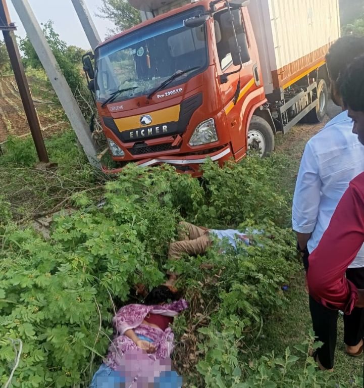 ಲಕ್ಷ್ಮೇಶ್ವರ ಸಮೀಪ ಭೀಕರ ರಸ್ತೆ ಅಪಘಾತ; ಅಕ್ಕ-ತಮ್ಮ ಬಲಿ