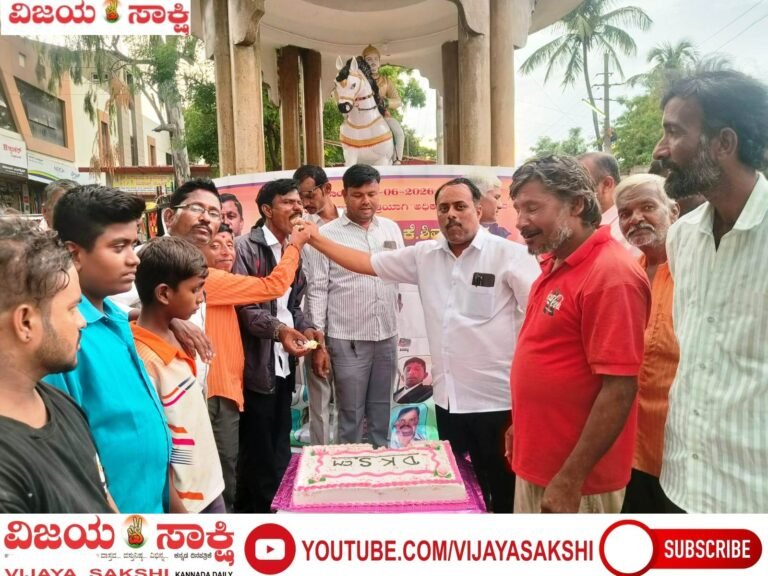 ಡಿಕೆ ಸಿಎಂ: ಶಿರಹಟ್ಟಿಯಲ್ಲಿ ವಿಜಯೋತ್ಸವ