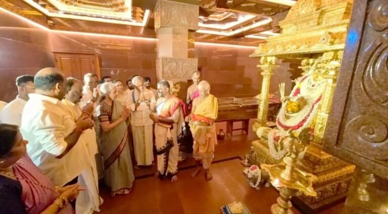 ಕಾಪು ಹೊಸ ಮಾರಿಗುಡಿ ದೇವಸ್ಥಾನಕ್ಕೆ ಕೇಂದ್ರ ಹಣಕಾಸು ಸಚಿವೆ ನಿರ್ಮಲಾ ಸೀತಾರಾಮನ್ ಭೇಟಿ