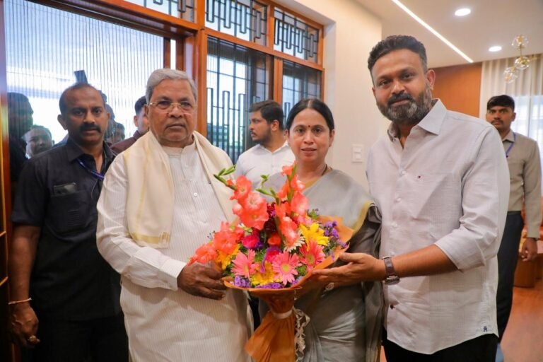 ಸಿದ್ದರಾಮಯ್ಯ ಭೇಟಿ ಮಾಡಿ ಧನ್ಯವಾದ ಸಲ್ಲಿಸಿದ ಲಕ್ಷ್ಮೀ ಹೆಬ್ಬಾಳ್ಕರ್