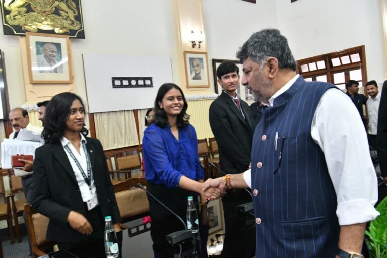 ಸದಾಶಿವನಗರ ನಿವಾಸದಲ್ಲಿ ಇನ್ನು ಭೇಟಿ ಇಲ್ಲ; ‘ಕೃಷ್ಣಾ’ದಲ್ಲೇ ಸಾರ್ವಜನಿಕರ ಭೇಟಿ – ಸಿಎಂ ಡಿ.ಕೆ. ಶಿವಕುಮಾರ್