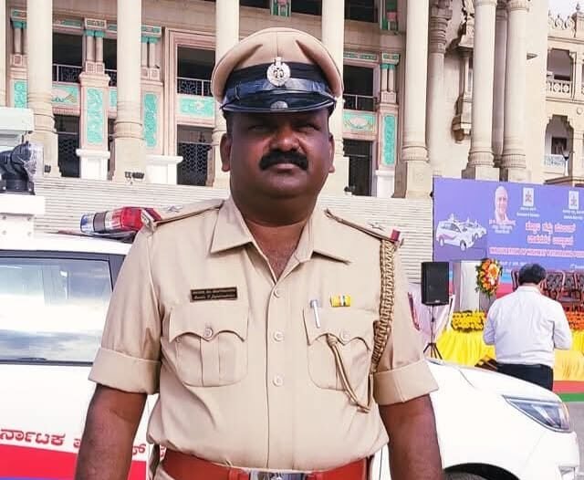 ಗದಗ ಪೊಲೀಸರಿಗೆ ಹೆಮ್ಮೆಯ ಗರಿ..! PSI ಮಾರುತಿ ಜೋಗದಂಡಕರಿಗೆ ರಾಜ್ಯ ಮಟ್ಟದ ಪ್ರತಿಷ್ಠಿತ ಪ್ರಶಸ್ತಿ