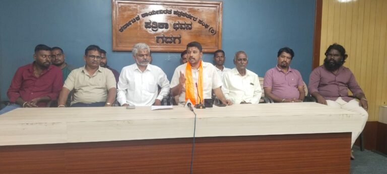 ರಥದ ಚಕ್ರ ವಿವಾದಕ್ಕೆ ಕ್ರಿಮಿನಲ್ ಟ್ವಿಸ್ಟ್..! ಕೋಮು ಸೌಹಾರ್ದಕ್ಕೆ ಧಕ್ಕೆ ಆರೋಪ; ರಾಜು ಖಾನಪ್ಪನವರ ಸೇರಿ 12 ಜನರ ವಿರುದ್ಧ ಕೇಸ್