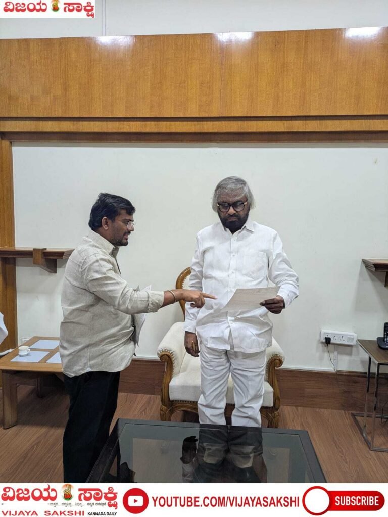 ಶಿರಹಟ್ಟಿ ರಸ್ತೆಗಳಿಗೆ ವಿಶೇಷ ಅನುದಾನ ಕೋರಿದ ಶಾಸಕ ಲಮಾಣಿ