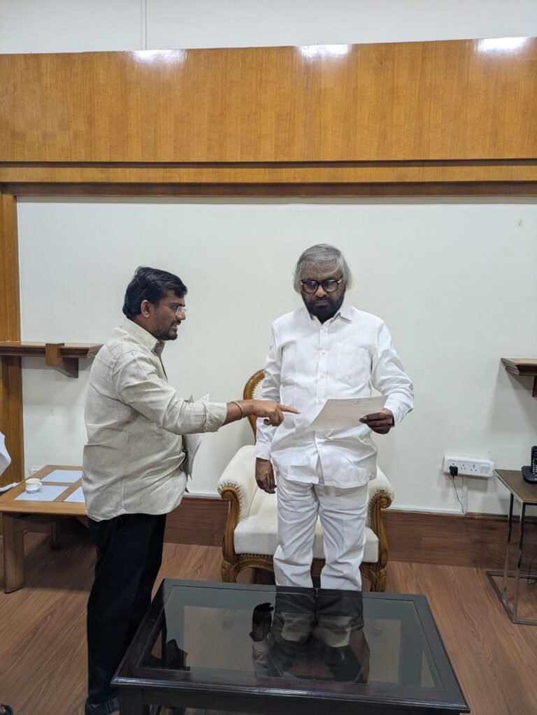 ಶಿರಹಟ್ಟಿ ರಸ್ತೆಗಳಿಗೆ ವಿಶೇಷ ಅನುದಾನ ಕೋರಿದ ಶಾಸಕ ಲಮಾಣಿ
