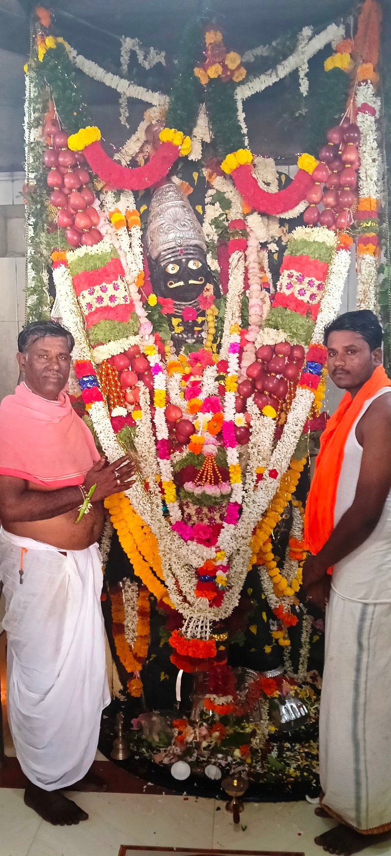 ಆಷಾಢ ಏಕಾದಶಿಗೆ 108 ಪೂರ್ಣಕುಂಭ ಜಲಾಭಿಷೇಕ