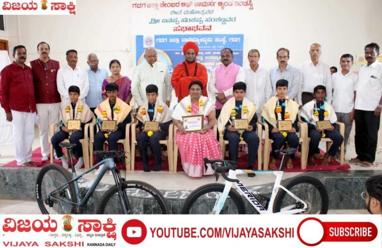 ಜೀವನದ ಯಶಸ್ಸು ಹುದ್ದೆಯಲ್ಲ, ಆತ್ಮತೃಪ್ತಿಯಲ್ಲಿ: ಮುಪ್ಪಿನ ಬಸವಲಿಂಗ ಮಹಾಸ್ವಾಮಿಗಳು
